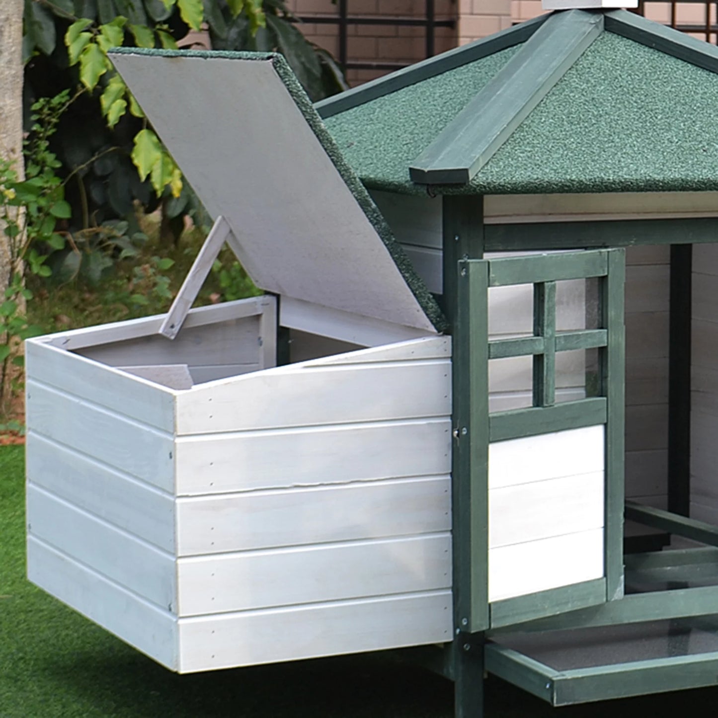 Chicken Coop Hen House, 4-6 chickens, Cottage Style, Green